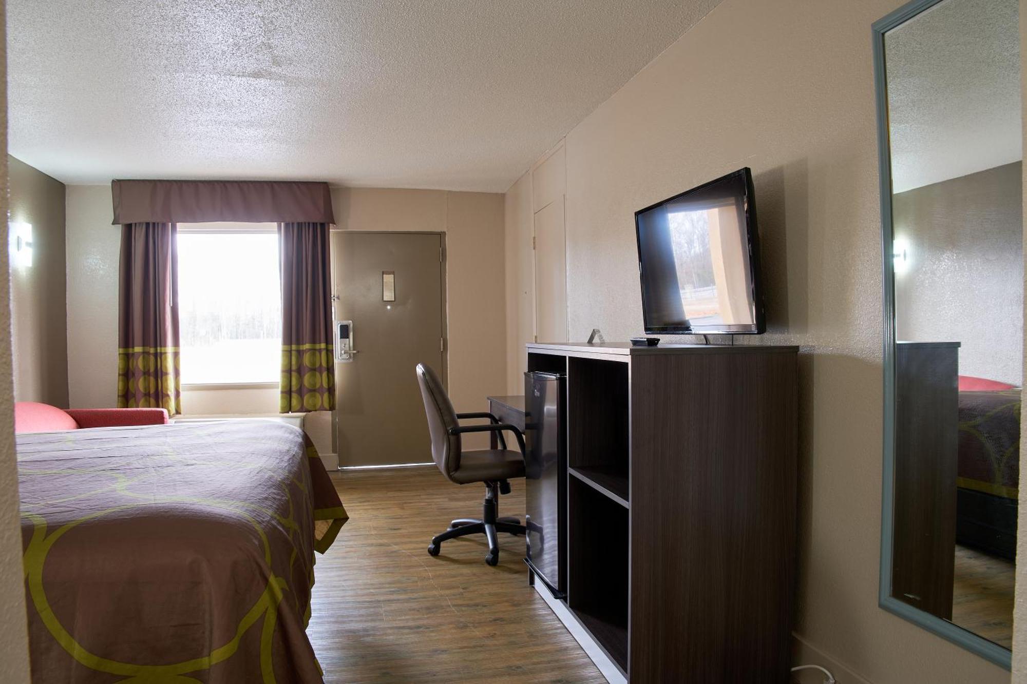 Super 8 by Wyndham Garysburg/Roanoke Rapids Hotel Eksteriør billede