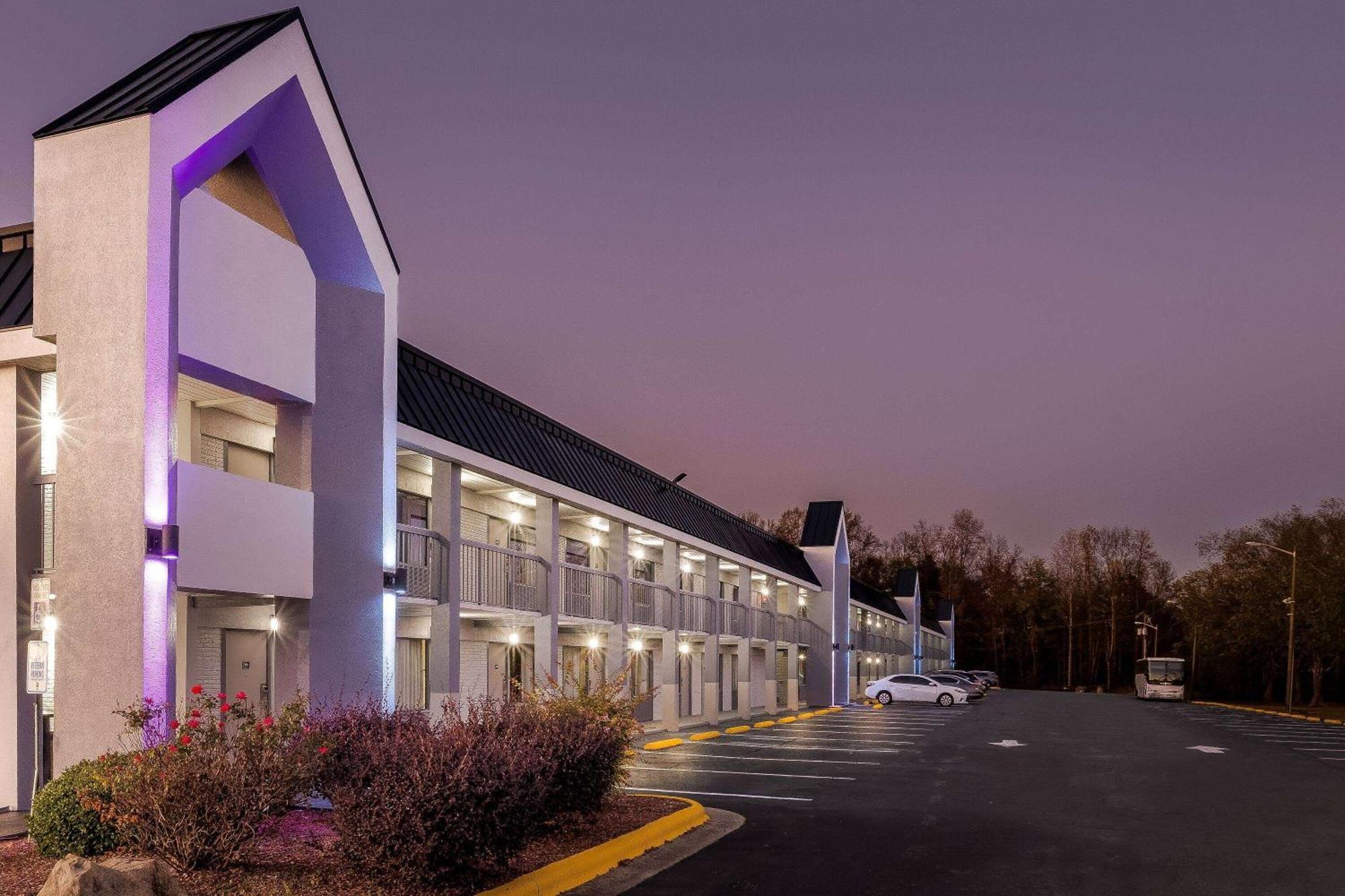 Super 8 by Wyndham Garysburg/Roanoke Rapids Hotel Eksteriør billede